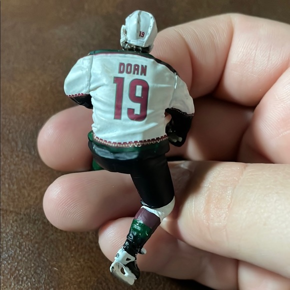 DOAN #19 ARIZONA  COYOTES Hockey Player Action Figure - Picture 2 of 4